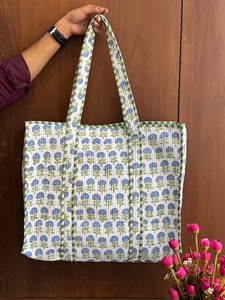 Hand-Block Printed Quilted Cotton <b>Shoulder</b> Bag India Winter Multi-Color Floral Design Two <b>Shoulder</b> <b>Straps</b> Lining Wholesale - Product Image 4