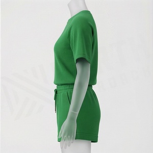 Ensemble de sport 2 pièces vert tricoté pour femme : T-shirt à manches courtes et short au-dessus du genou, col rond, respirant, printemps-été - Product Image 3