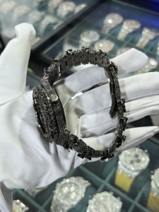 Reloj Mecánico de Pulsera de Acero Inoxidable con Esfera de Cristal de Zafiro Negro Helado para Hombre, con Incrustaciones de Piedras Negras Personalizadas - Product Image 4