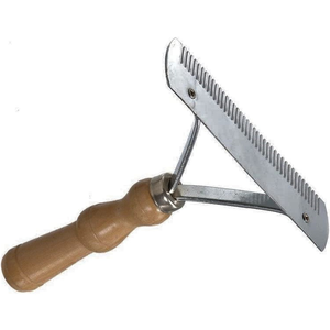 หวีเข็มแบบใช้ซ้ำได้ ORTHO GENIX พร้อมด้ามไม้ สำหรับการดูแลสัตว์ในฟาร์มและปศุสัตว์ เครื่องมือดูแลสัตว์แบบใช้มือ - Product Image 3