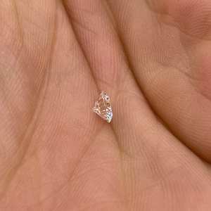 Diamant synthétique CVD de haute qualité, de taille ronde, cultivé en laboratoire, certifié DEF VSS1-VS2, fait main, pour la fabrication de bijoux. - Product Image 3