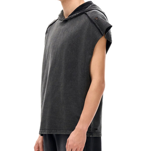 Camiseta sin mangas de poliéster de secado rápido para hombre, de alta calidad, estilo hip hop vintage, corte holgado, diseño frontal con empalmes desgastados - Product Image 4