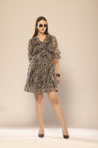 Vestido Negro Estampado Abstracto de Diseñador Premium, Vestido de Mujer con Estampado, Ropa de Calle, Uso Diario, Disponible a Precio de Exportación - Product Image 6