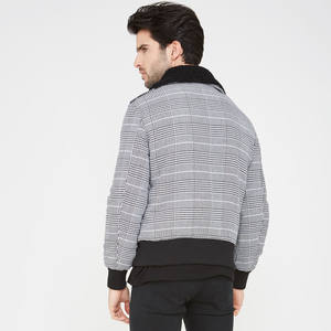 Chaqueta de Plumón Acolchada Impermeable de Invierno Casual Personalizada al por Mayor OEM 2026, Chaquetas Cálidas para Hombre - Product Image 4