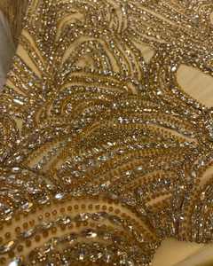 Tissu de luxe brodé à la main, tissu lourd - Product Image 1