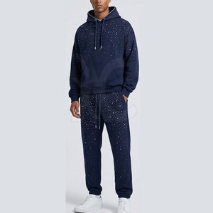 Chándal con pedrería para hombre con chaqueta de cremallera completa, pantalones a juego y tela suave para uso diario en la calle. - Product Image 5