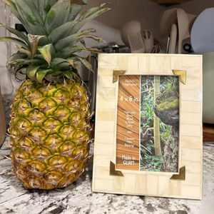 Marco de Fotos Rectangular con Incrustaciones de Hueso, Artículo de Regalo Artesanal Premium - Product Image 1