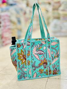 Quilted Cotton Tote Bag Floral Print Washable Shoulder Handbag Zipper Shopper for Travel Shopping Daily Use - Product Image 2