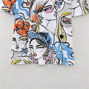 Camiseta blanca de manga corta para mujer con mangas con estampado colorido, cuello redondo, corte holgado, informal, de verano, de algodón - Product Image 4
