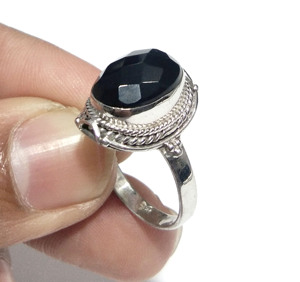 Anillo de Piedra Preciosa de Ónix Negro Natural, Plata de Ley 925, Corte Ovalado Facetado, Joyería Hecha a Mano, KGN SILVER JEWELLERY HOUSE - Product Image 2