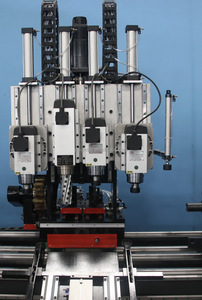CNC <strong>Wood</strong> <strong>Lathe</strong> 7T 4 Uses CNC <strong>Wood</strong> <strong>Lathe</strong> <strong>for</strong> Roman Column 5 Axis Ultra CNC <strong>Wood</strong> <strong>Lathe</strong> Machine ATC Tools - Product Image 3