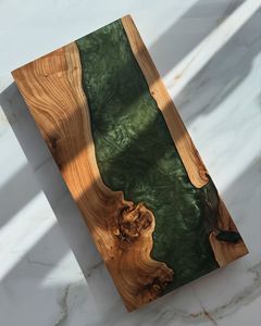 Fabricant de planches à fromage en résine et en bois, proposant des formes, des couleurs et des marquages personnalisés, ainsi que des solutions d'emballage de vente au détail attrayantes - Product Image 4