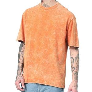 Camiseta de hombre naranja con lavado ácido, de punto, 100% algodón, oversize, estilo vintage, streetwear, corte holgado, cuello redondo, manga corta, teñida en prenda. - Product Image 3