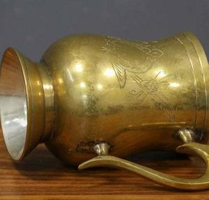 Jarra de latón antiguo con asa, grabada a mano en India, ecológica, para cerveza y vino, tamaño personalizado, decorativa, estilo rústico, de lujo, con logotipo, grande - Product Image 4