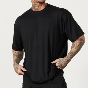 Vêtements streetwear en gros, t-shirts en coton avec impression DTG, prix bas, t-shirts vintage, t-shirts de sport, t-shirts à épaules tombantes - Product Image 1