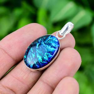 Pendentif élégant fait main en opale bleue triple vague marine, en argent sterling 925 plaqué or, cadeau de fiançailles vintage pour elle - Product Image 1