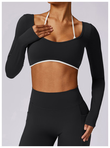 Conjunto de Leggings y Top Corto Negro de Manga Larga para Mujer con Diseño Recortado, Cuello Redondo, Tirantes Finos y Cintura Alta, Ropa de Yoga sin Costuras - Product Image 3