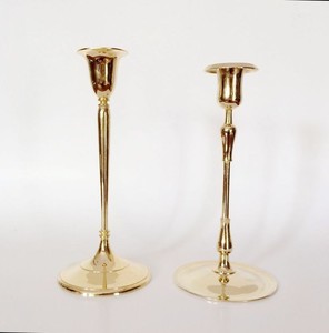 Support à bougies en aluminium fait main, chandelier vintage en métal, élégant centre de table pour la maison et les événements - Product Image 2