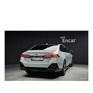 BMW Serie 5 520i M Sport, Modelo de Junio de 2023, con 16,326 km, Caja de Cambios Automática, Asientos de Cuero, Cámara Trasera - Product Image 4