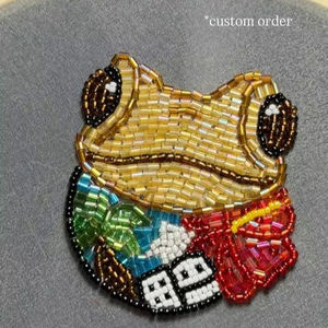 Débardeur brodé de perles de rocaille contemporain pour femme, style vintage, élégant - Product Image 1