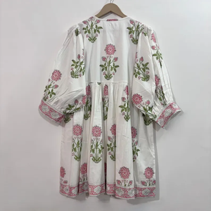 เดรสลำลองผู้หญิงผ้าฝ้ายทอลายดอกไม้ แขนทรงบอลลูน เอวทรงเอ็มไพร์ ทรงเบบี้ดอลล์ คอวีทรงโอเวอร์ไซส์ ทรงหลวม - Product Image 2