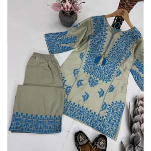 Hermoso conjunto de satén para fiesta, top y pantalón con bordado de lentejuelas - Product Image 3