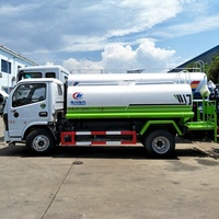 DongFeng 4x2 Camion-citerne de pulvérisation d'eau de 5000 litres Camions-citernes d'eau potable