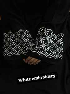 Kimono Abaya Musulmane Élégante et Modeste pour Femme, Broderie Main, Décontractée, Taille XXL, Boutons, Faite à la Main pour Adultes, Anti-Boulochage - Product Image 2