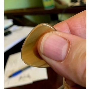 Plectre de guitare durable en celluloïd et corne de buffle, poli naturellement, pour guitare acoustique/électrique - Product Image 2
