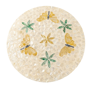 Exclusivo Salvamantel de Nácar Boho con Diseño de Conchas para Bodas Costeras y Eventos de Lujo - Product Image 1