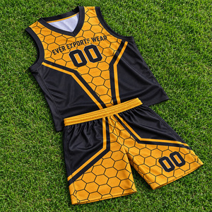Maillot de sport d'équipe personnalisé OEM à séchage rapide, uniforme d'entraînement respirant pour hommes, design de logo sublimé, uniforme de basketball - Product Image 1