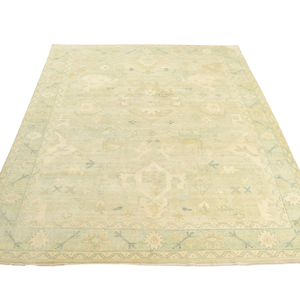 Alfombra Oushak de Lana Anudada a Mano, Suave, Verde Salvia y Crema, con Medallón Floral Geométrico, de Pelo Corto, Estilo Vintage Lavado - Product Image 4