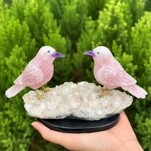 Sculpture d'oiseaux en quartz rose sculptée à la main, apophyllite, stélbite, base en onyx, sculpture en cristal - Product Image 6