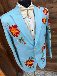Traje Occidental Bordado Azul Cielo para Hombre – Conjunto de Blazer Vaquero con Diseño Floral y Corbata de Moño para Novio y Fiestas - Product Image 2