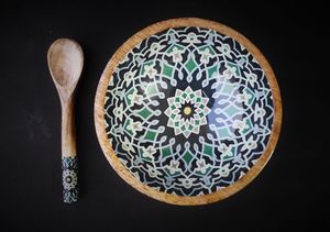 Bol en bois fait main avec motif de feuilles à l'intérieur, style nordique, pour servir des aliments, offrir en cadeau - Product Image 6