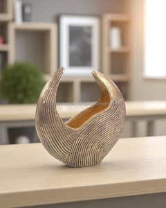 Azora Industries Jardinière décorative moderne de luxe en aluminium Vase à fleurs sculptural pour la maison Centre de table Vente en gros - Product Image 5