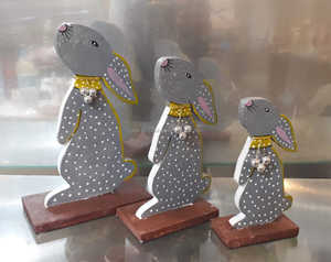 Conejo hecho a mano de alta calidad, decoración de mesa de Navidad, adornos colgantes de plástico con acento plateado y dorado, decoraciones de calidad para festivales - Product Image 1