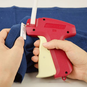 Pistola Etiquetadora VP TOOL F Roja, Pistola Etiquetadora Fina con Material ABS/POM, Duradera y Ecológica para Prendas y Accesorios, Varios Tamaños de Clavijas para Etiquetas - Product Image 4