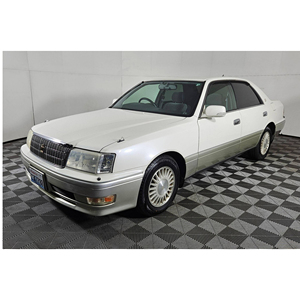Toyota Crown Royal Saloon de 1999 - Product Image 1