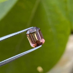 Turmalina natural suelta, corte esmeralda, facetada finamente, para la elaboración de joyas. - Product Image 3