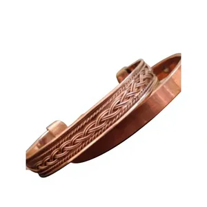 Elegante Brazalete Magnético de Cobre Puro con Detalle de Nudos Geométricos, Joyería de Moda de Lujo Hecha a Mano con Grabado - Product Image 3