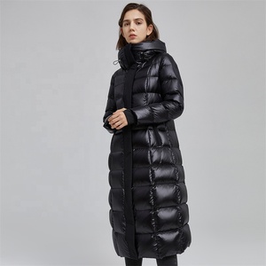 Manteaux d'hiver rembourrés personnalisés OEM ODM avec logo, longs manteaux matelassés brillants, vestes en duvet de canard pour femmes - Product Image 5