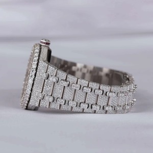 Reloj de Pulsera de Lujo de Acero Inoxidable con Diamantes, Movimiento de Cuarzo, Cierre Plegable, Diseño Moderno - Product Image 5