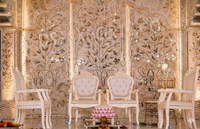 Mandap de mariage Indo-Canadien élégant en fibre de verre et cristal, design détachable, style Jharokha moderne, autoportant