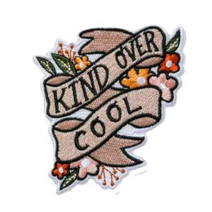 Patchs brodés personnalisés de haute qualité, les plus vendus, avec logo, dernier design, thermocollants, fabriqués en usine, vente en gros, faible MOQ - Product Image 6