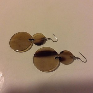 Pendientes de cuerno de búfalo de alta calidad, pendientes de cuerno hechos a mano, joyería de cuerno, el mejor regalo, nuevo estilo, artesanía natural. - Product Image 5