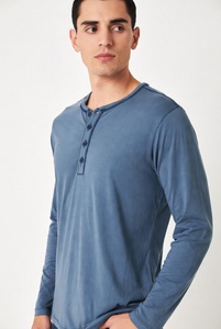 เสื้อเชิ้ตผู้ชายแขนยาวทรงสลิมฟิต ดีไซน์ลายทาง วัสดุระบายอากาศได้ดี สวมใส่สบายทุกวัน - Product Image 4