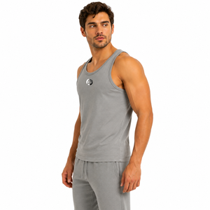 Costuras resistentes que admiten el uso activo, y camiseta sin mangas para hombre con ajuste seguro para uso en fines de semana y paseos de verano, uso diario. - Product Image 2