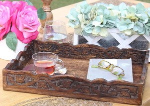 Bandeja Decorativa Rectangular de Madera de Diseño Tradicional con Patrón Floral Tallado, Paquete Individual - Product Image 3