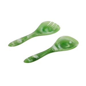 Juego de Cuchara y Tenedor para Ensalada de Resina Hechos a Mano de Primera Calidad - Vajilla Moderna y Ecológica para Fiestas con Mango Largo - Product Image 1